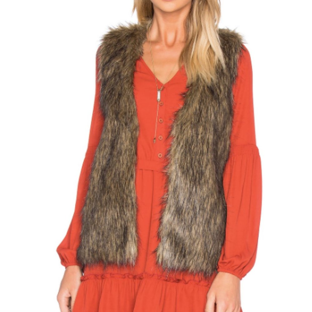 BB Dakota Faux fur vest